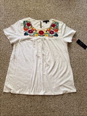 NWT Gibson White Embroidered Floral Peasant Top XS